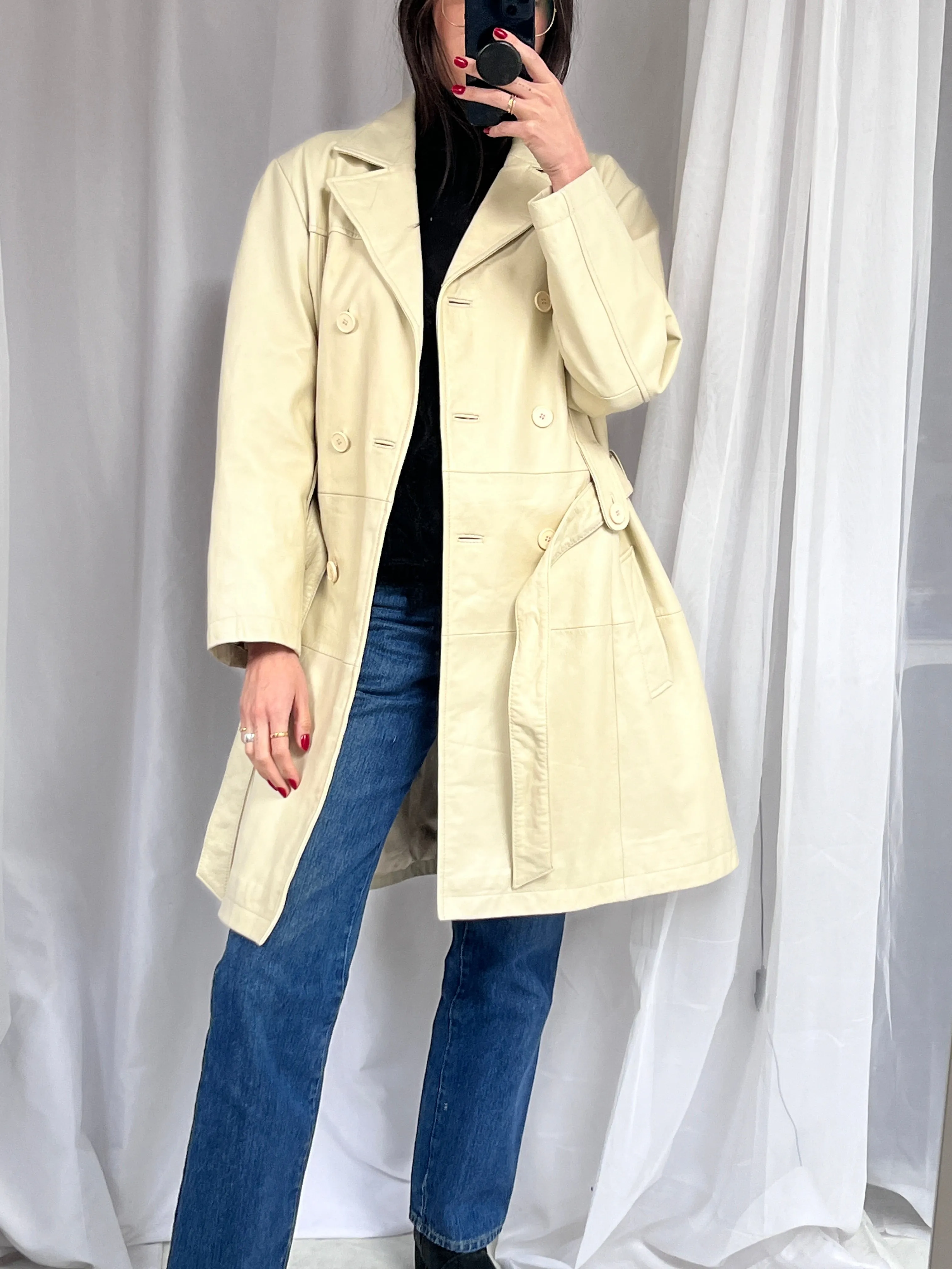 Excelled white leather trench