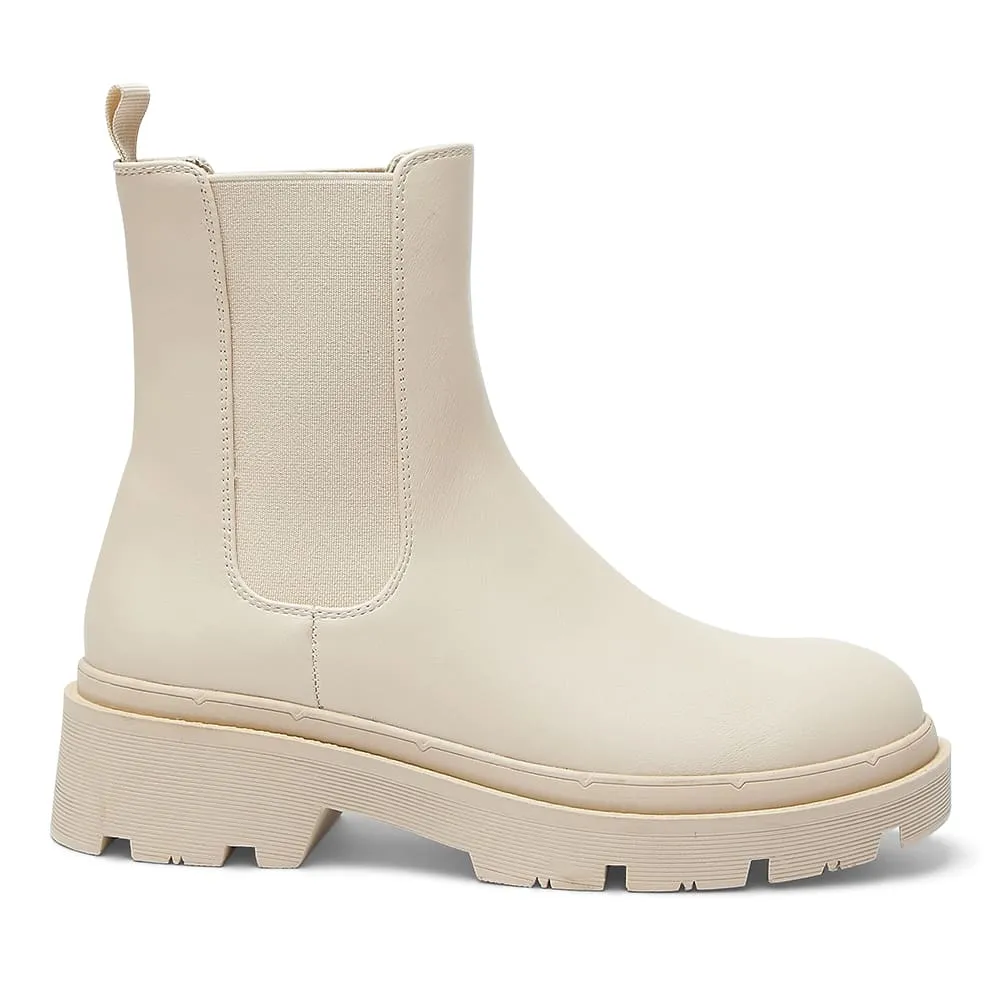 Hale Boot in Bone Smooth