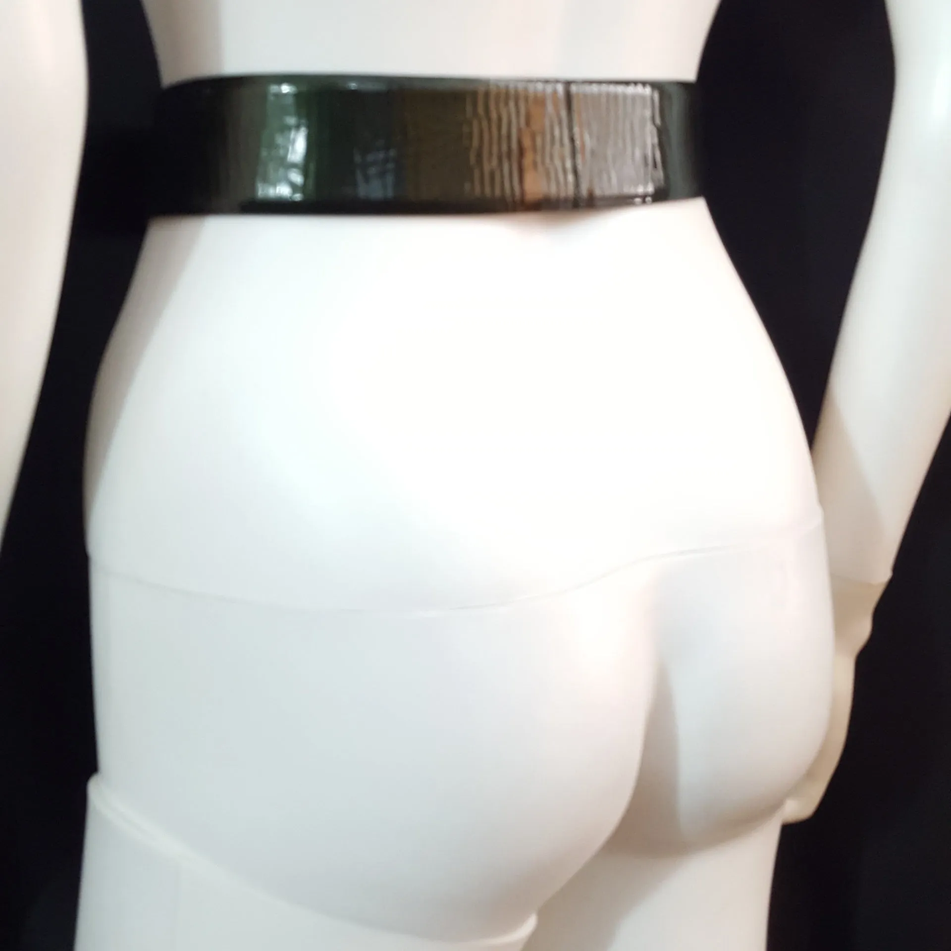 Ralph Lauren Purple Label Patent Leather Trench Belt sz. S